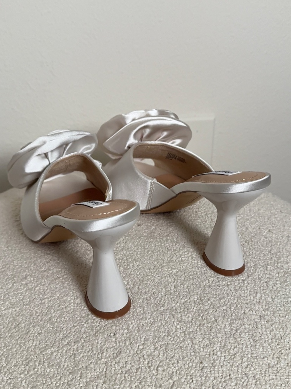 Charles David Womens Kimchi Floral Dress Heel in Size 8.5 - Picture 4 of 7